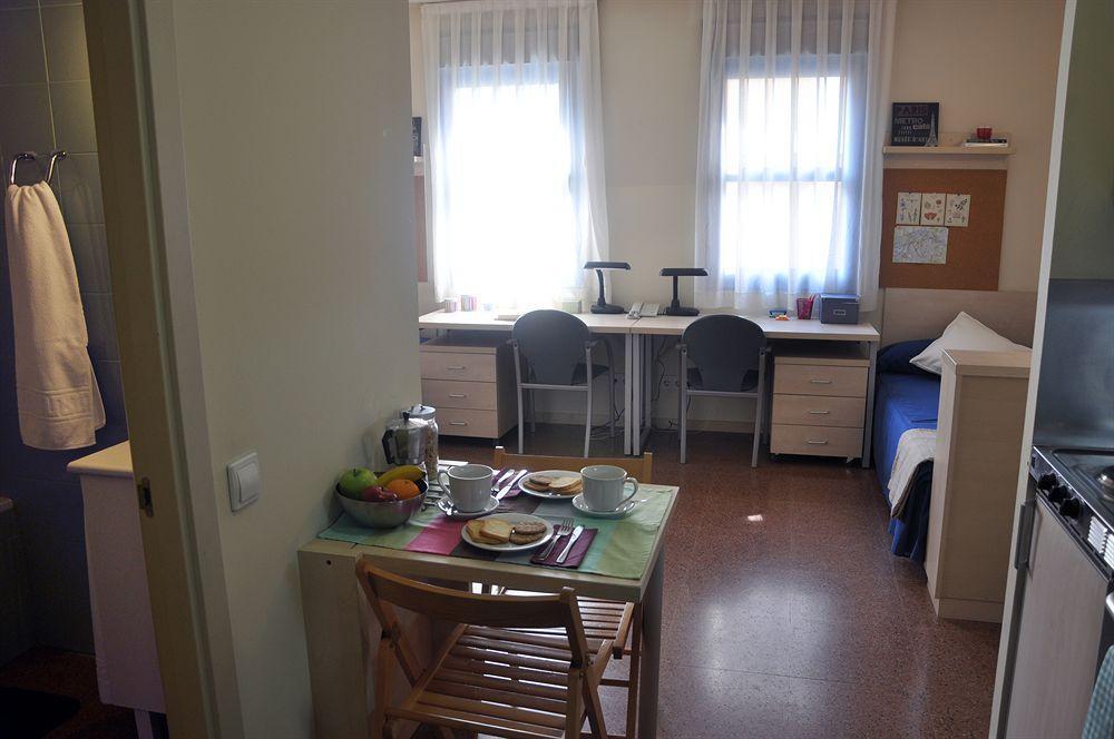 Residencia Universitaria Resa Blas De Otero Bilbao Kültér fotó