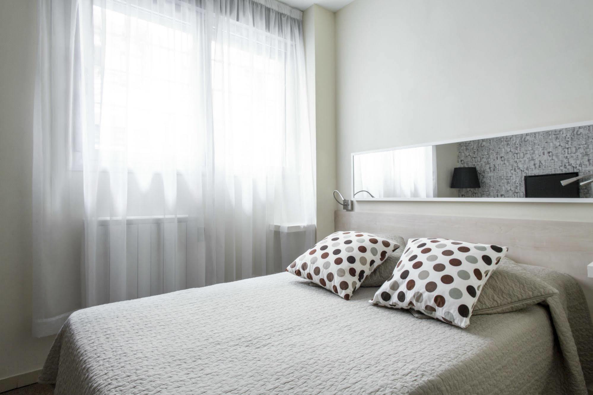 Residencia Universitaria Resa Blas De Otero Bilbao Kültér fotó
