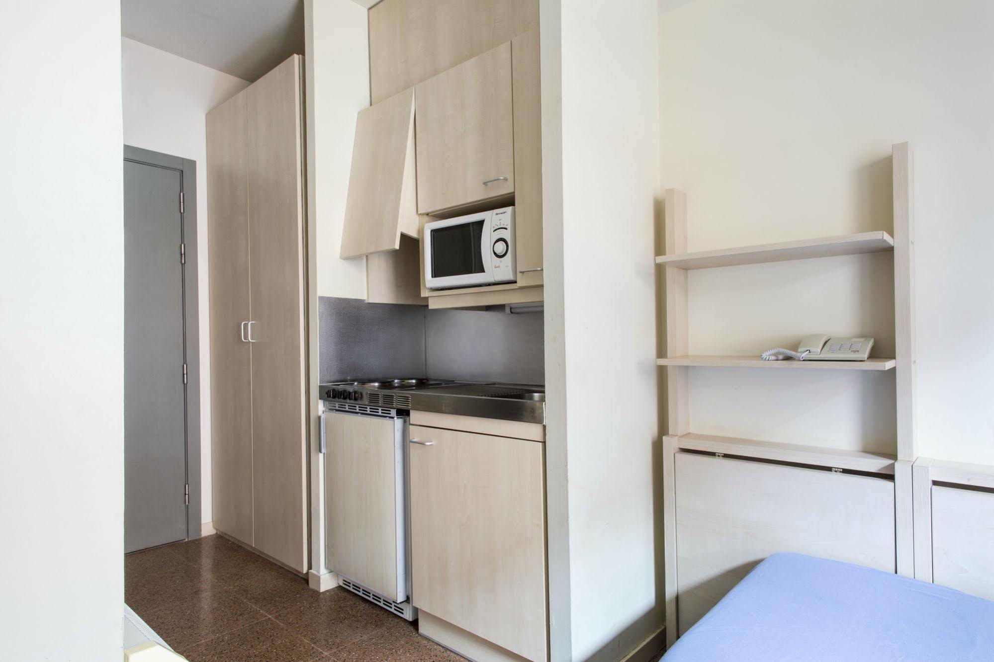 Residencia Universitaria Resa Blas De Otero Bilbao Kültér fotó